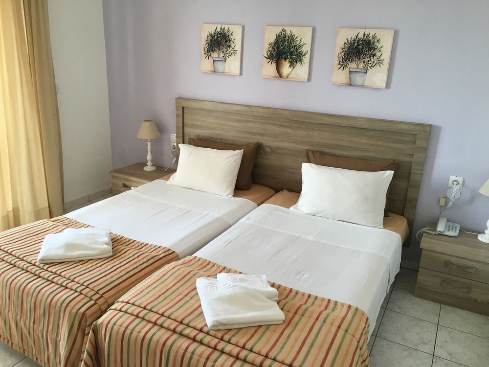Zorbas Hotel Hersonissos  Esterno foto