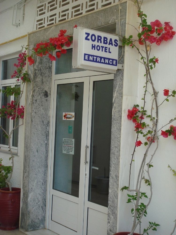 Zorbas Hotel Hersonissos  Esterno foto